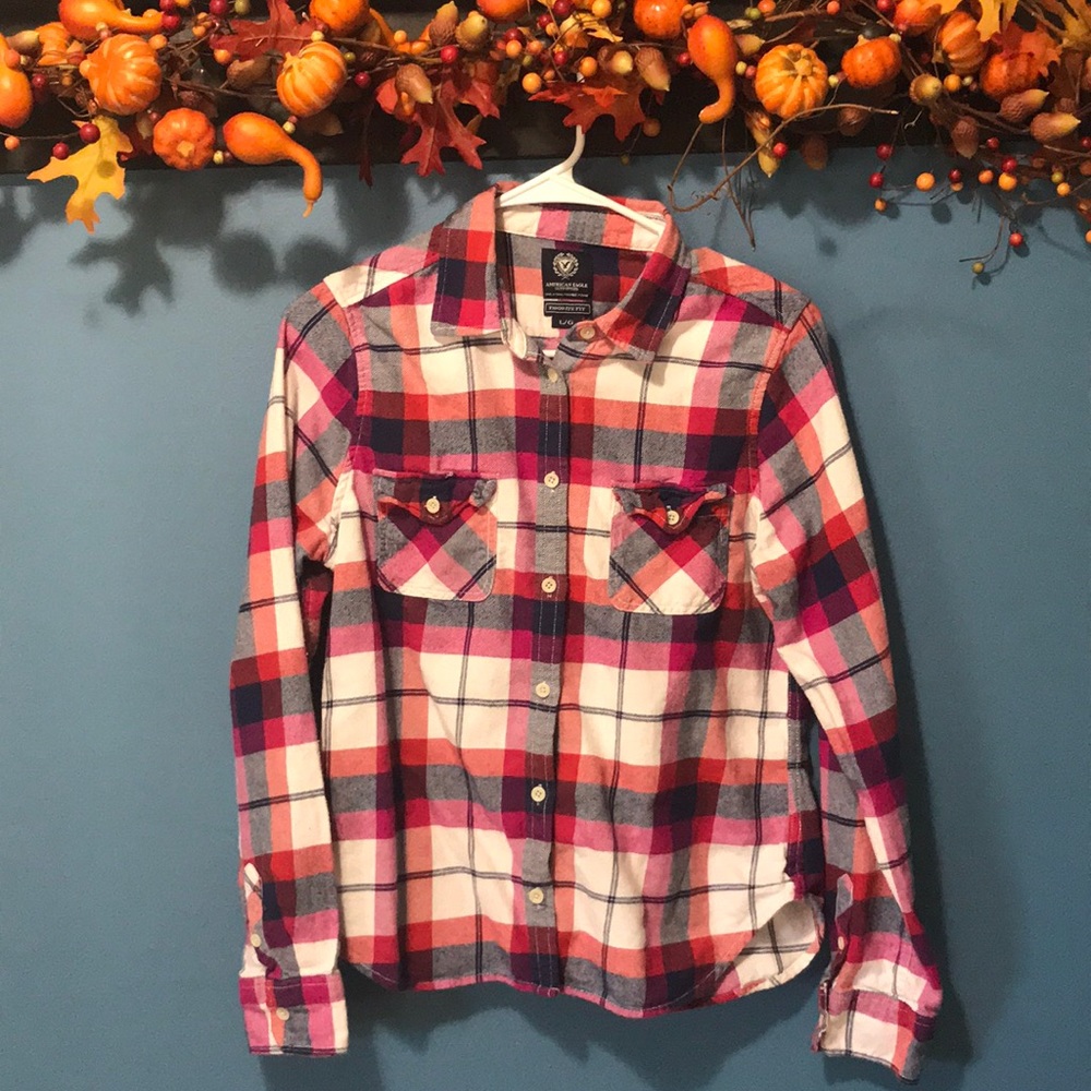🌺EXCELLENT used woman’s American Eagle top🌺